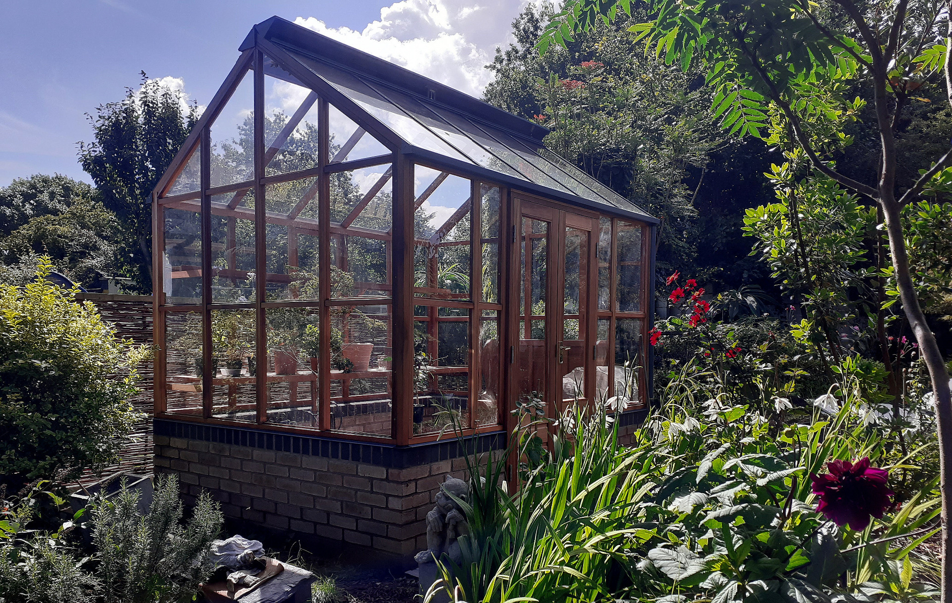 Stunning Gabriel Ash Classic Planthouse Eight | the only timber greenhouses endorsed by the RHS