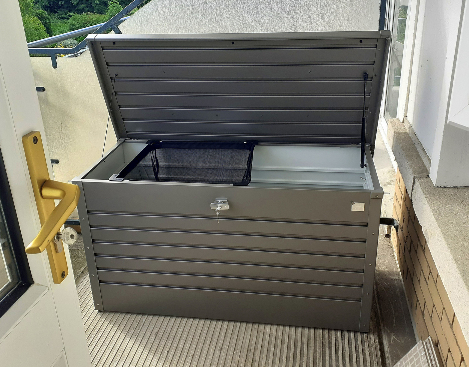 Biohort LeisureTime Box, Size 130 installation on Apartment Balcony in Booterstown, Co Dublin | Owen Chubb GardenStudio, Tel 087-2306128 | Ireland's # 1 Biohort Dealer |  Best prices with FREE Assembly & Installation on selected Sheds & Sizes in Dublin