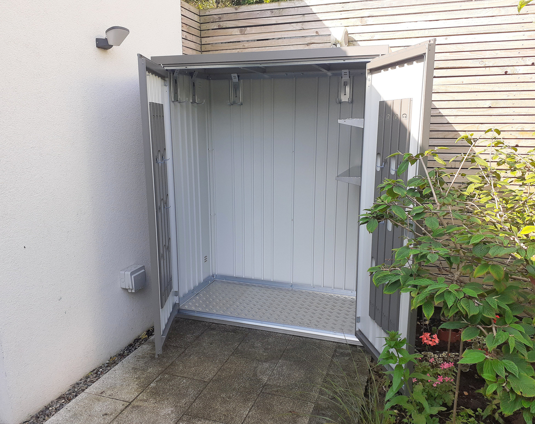Biohort Equipment Locker 150 in metallic quartz grey, supplied + fitted in Sandymount, Dublin 4 | Smart, Stylish, Rainproof Patio Storage Solutions