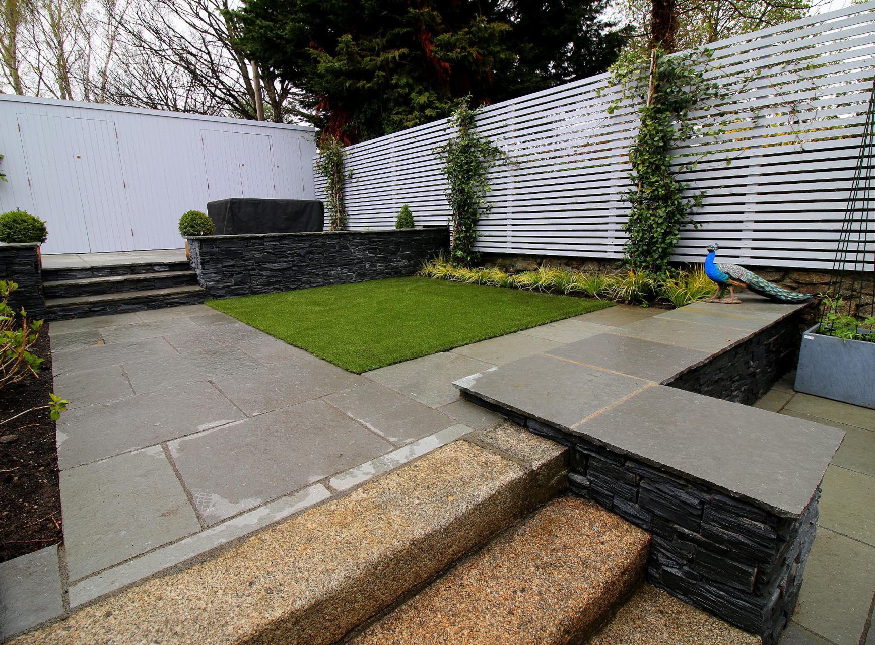 Custom made timber garden fencing | Painetd Timber Slatted Fencing | Rathmines, Dublin 6