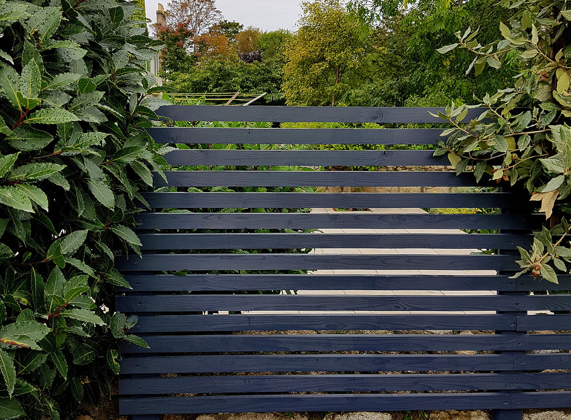 Bespoke timber Garden Fencing & Screening | Design & Installation services | Tel 087-2306 128