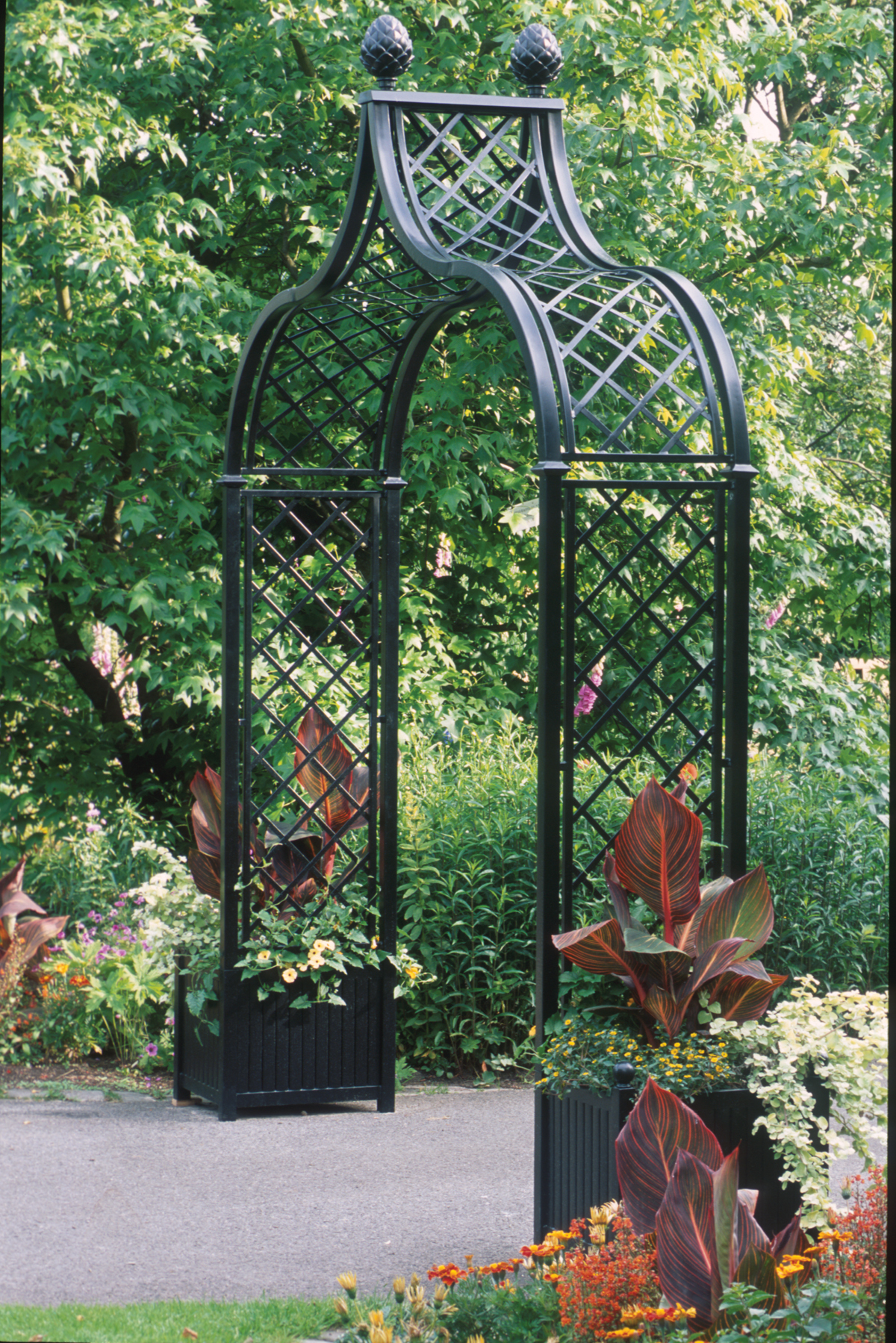 The magnificent Brighton Victorian Rose Arch with optional steel planter boxes. Supply+Installation services nationwide. Owen Chubb Garden Landscapers. Tel 087-2306128